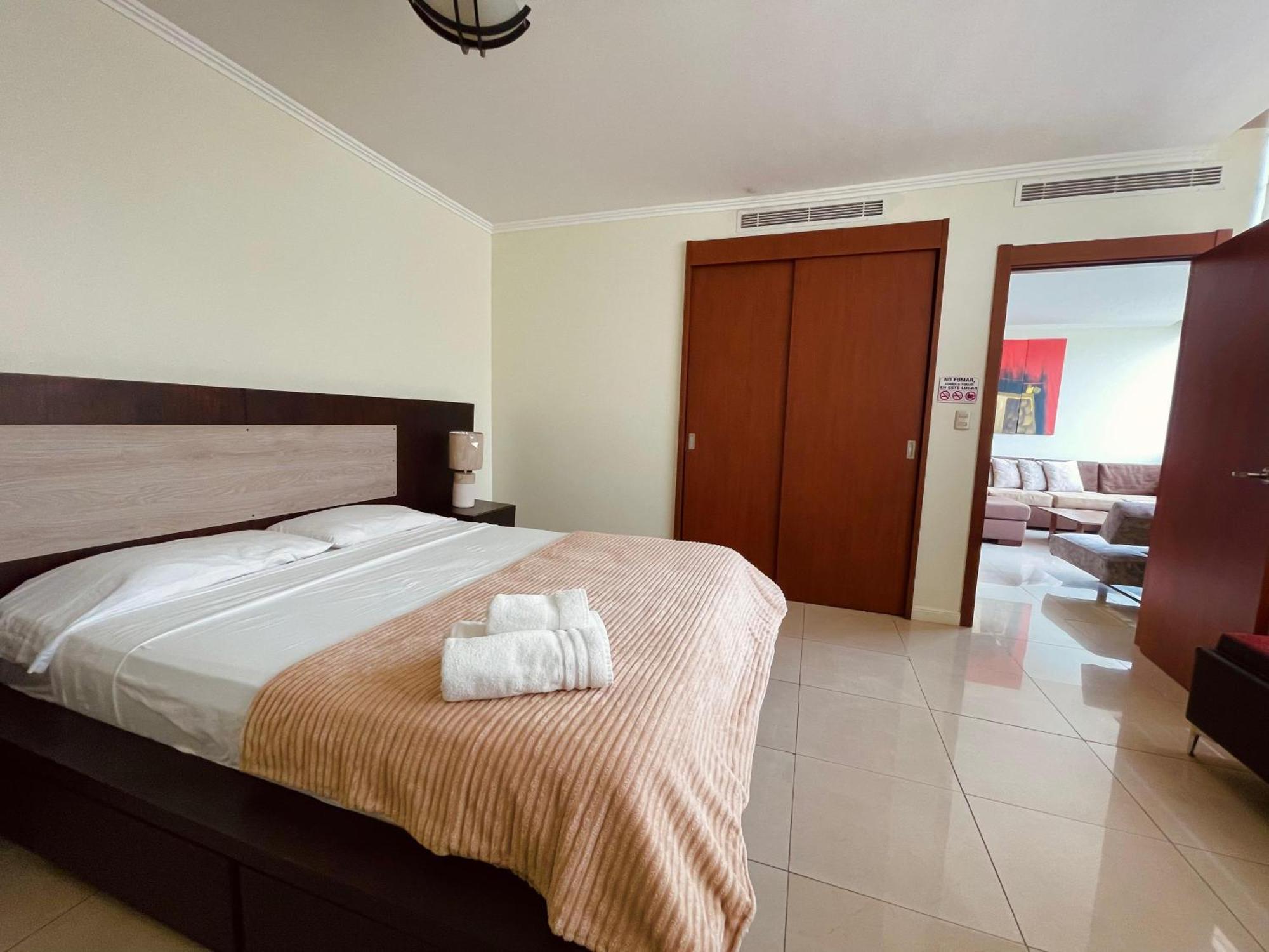جواياكيل Suite Riverfront Puerto Santa Ana المظهر الخارجي الصورة