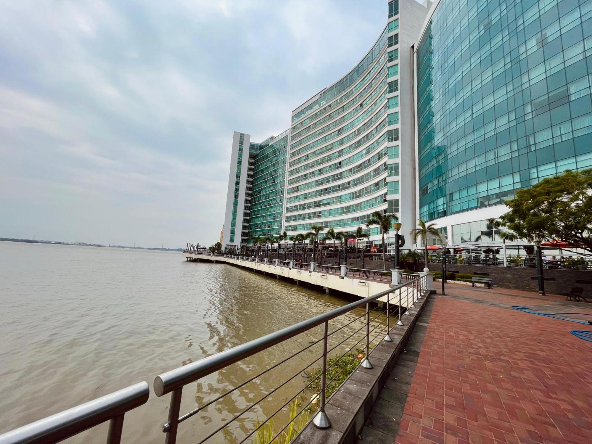 جواياكيل Suite Riverfront Puerto Santa Ana المظهر الخارجي الصورة