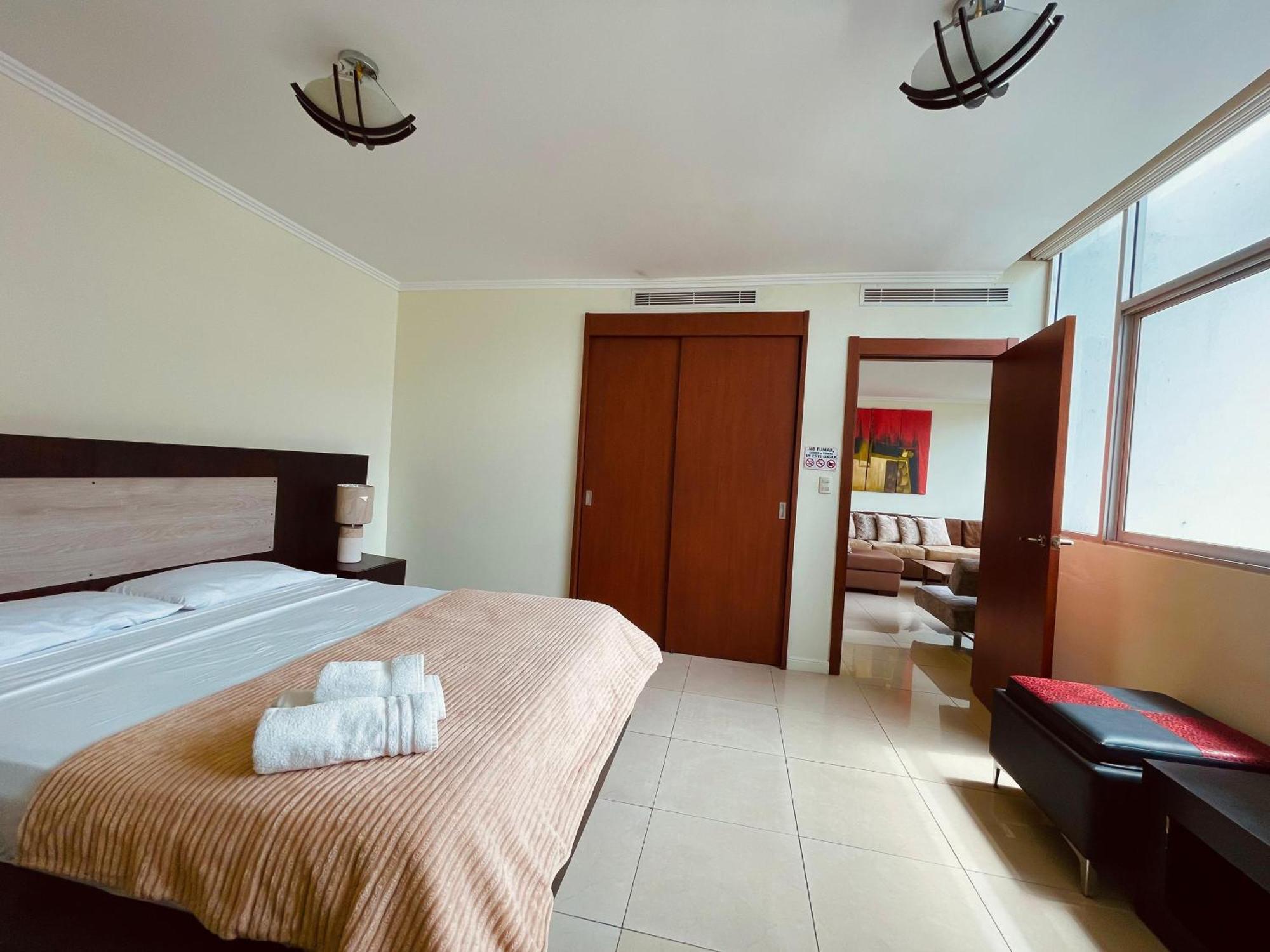 جواياكيل Suite Riverfront Puerto Santa Ana المظهر الخارجي الصورة