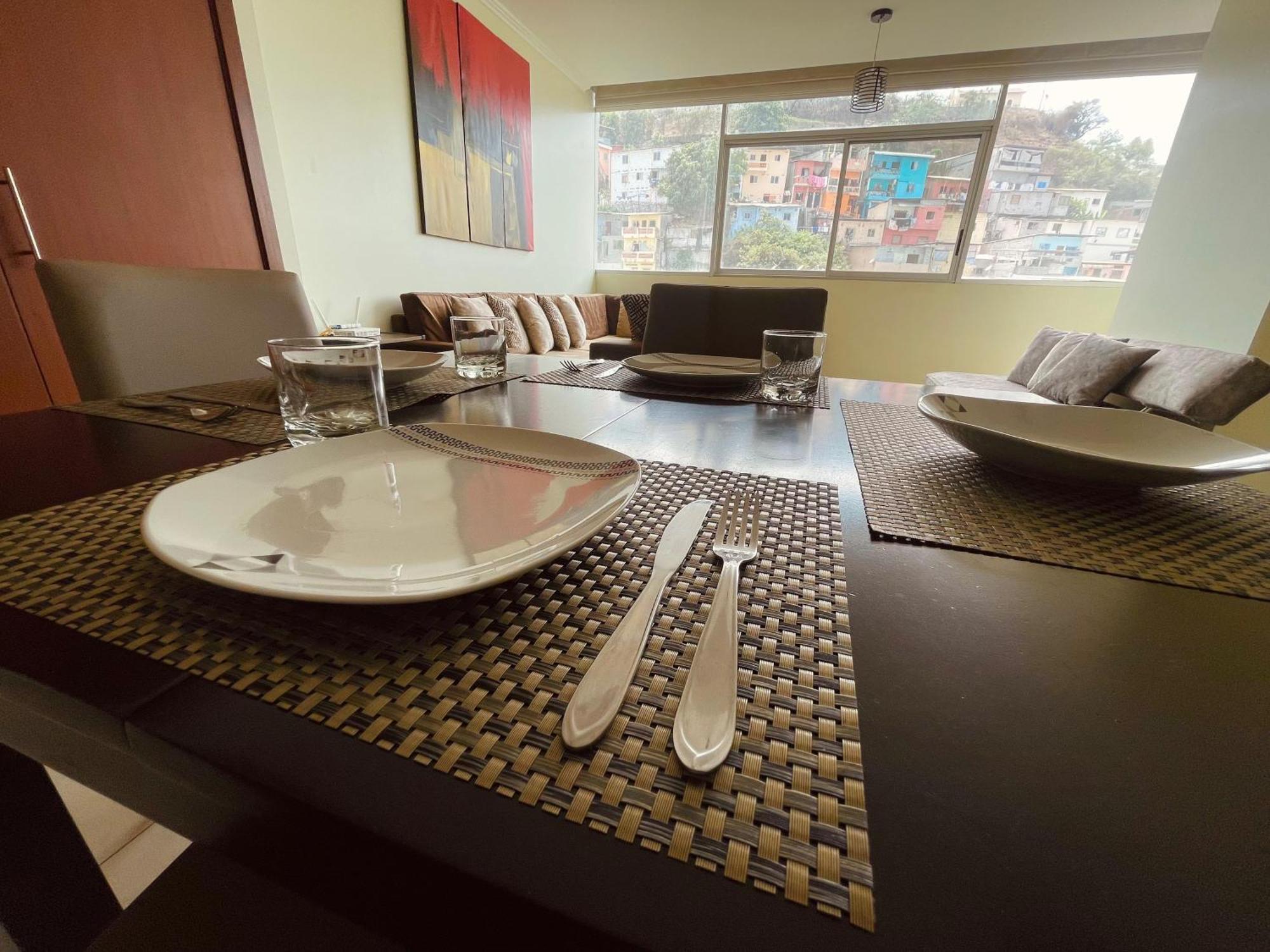 جواياكيل Suite Riverfront Puerto Santa Ana المظهر الخارجي الصورة